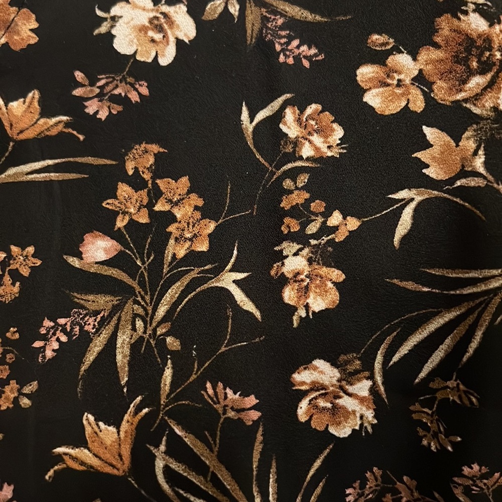 Pretty Fall Blouse - Picture 4 of 4